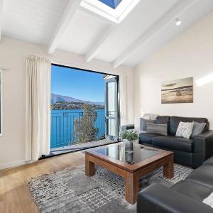 255 on the Lake Queenstown