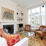 Elegant Earl’s Court Flat by UnderTheDoormat London 