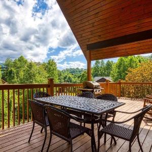 Moonshine Hollow cabin