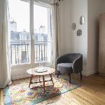 Very bright 25 m love cocoon with balcony Paris