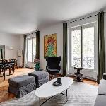 Eiffel Tower & Champ de Mars - 2BR - CityApartmentStay