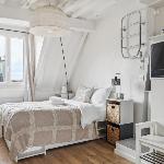 Le Louvre & Notre-Dame - CityApartmentStay Paris