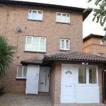 Budget 4-Bedrooms In Thamesmead 