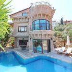 Villa Castle Sea View 3 Bedroom Private Pool Close to beach