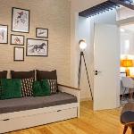 Colourful and Tasteful 2bedroom Apartment in Graça Lisbon 