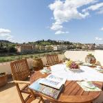 Lungarno attic with private terrace and lift Florence 