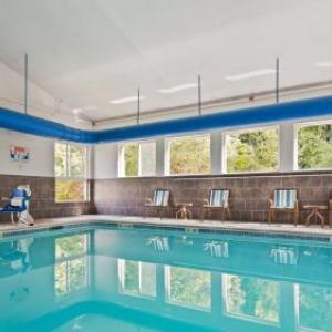 Best Western Plus New England Inn & Suites