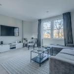 Modern and Luxurious 2 Bedroom Flat - Barons Court