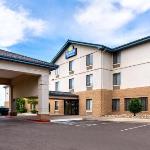Days Inn And Suites
