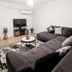 Chic & Large 3-bedroom Flat in Sisli