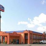 Howard Johnson by Wyndham Bakersfield