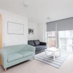 Bright & Airy 1 Bedroom Apartment in Trendy Peckham