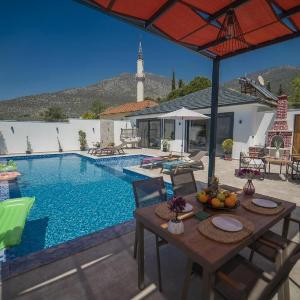 Sefam-Kalkan'da 2+1 Jakuzili Balayı Villası