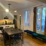 Urban Flat 99 - Spacious 6 BDR Apartment in Paris Paris 