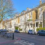 2BR flat in Chelsea Earls Court London 