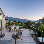 Lakeview Paradise: 3BR Hot Tub BBQ Garden Queenstown 