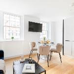 Soho & Fitzrovia with Balcony - CityApartmentStay 