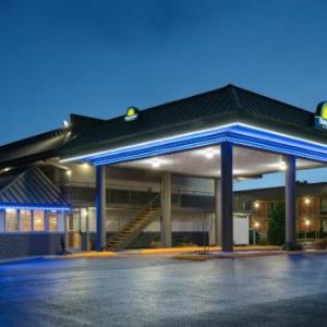 Days Inn by Wyndham Knoxville North