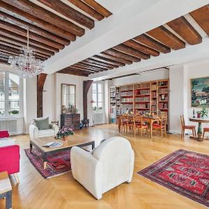 Le Marais & Place des Vosges - 3BR - CityApartmentStay