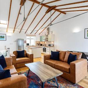 Light and airy upside down house in Hackney