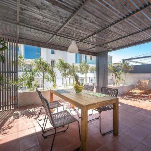 Adelos Villa With Rooftop Garden In Elliniko