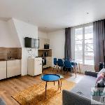 62 - Beautiful Apartment Triangle d Or - 100m from Champs-Elysees Paris