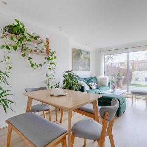 Scandi-Style 2BD Maisonette wGarden Brick Lane!