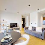 Luxury large apartment in Central London with balcony 