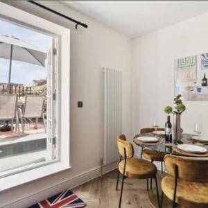 Pass the Keys Exclusive London Townhouse w Terrace