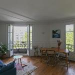 Bright apartment with lovely balcony Paris 