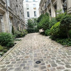 Paris centre exclusif avec jardin