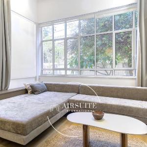 Luxury 2 BR Nachalat Binyamin Collection II by Airsuite