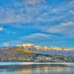 Point View lake and mountain views close to CBD Queenstown