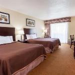 Toronto East Inn