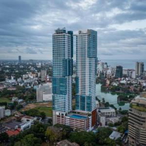 Capitol Twinpeaks Apartment in Colombo