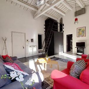 Trastevere Design Loft - My Extra Home