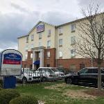 Howard Johnson Express Inn/Airport