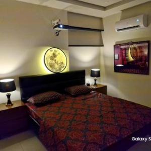 Cineplex Lodges 1BHK ISB SelfCheckin Near Airport G15