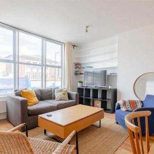 Radiant 3BD Flat with Terrace Holloway