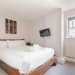 Beautiful 2BD Lower Level Flat with Patio Angel London