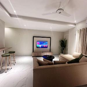 2 Bed Premium Luxury Apartment - The Opus Luxury Residences by Book N Rent