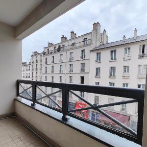 Bel appartement renove Gare de Lyon balcon