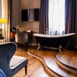 Relais San Lorenzo In Lucina Rome 