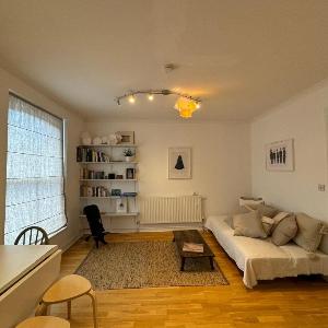 Peaceful 1BD Flat Short Walk from Finsbury Park