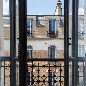 Bright & Artistic 1BD Apartment Buttes Chaumont