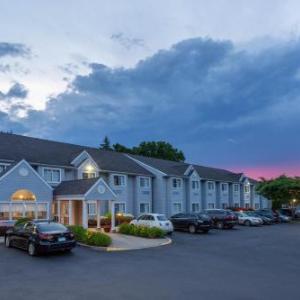 Microtel Inn & Suites by Wyndham Bethel/Danbury