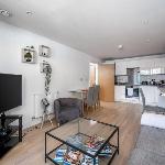 Wandsworth - Stylish Two-Bedroom Apartment London