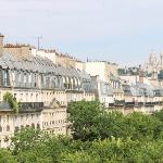 T3 comfort with view of Montmartre Paris