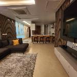 Goldcrest Mall one-bed Apartment 