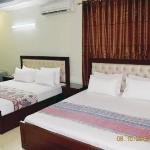 Red sky Family couple Guest House Lahore 